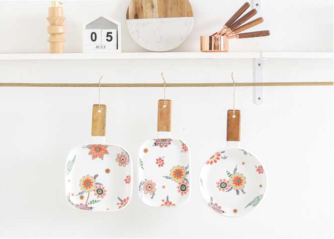Square Floral Plate with Handle - Image 9