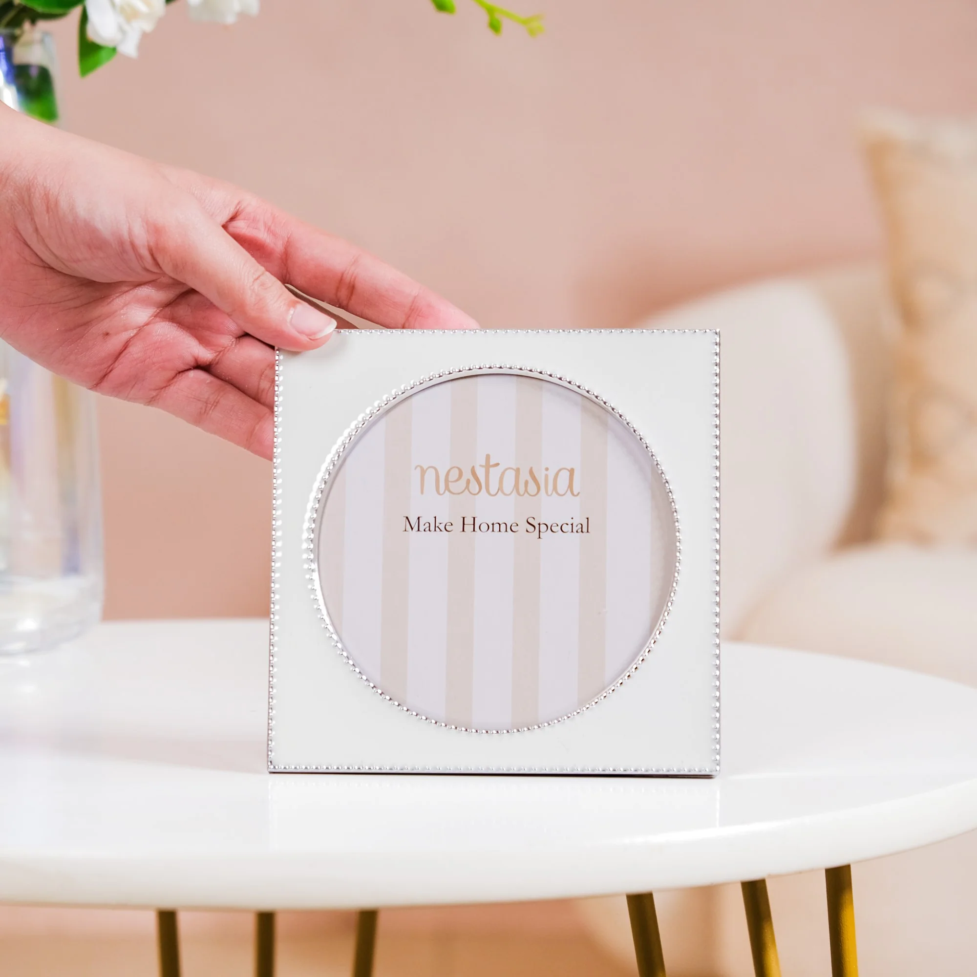 Square Shaped Round Photo Frame White 5"x5" - Image 4