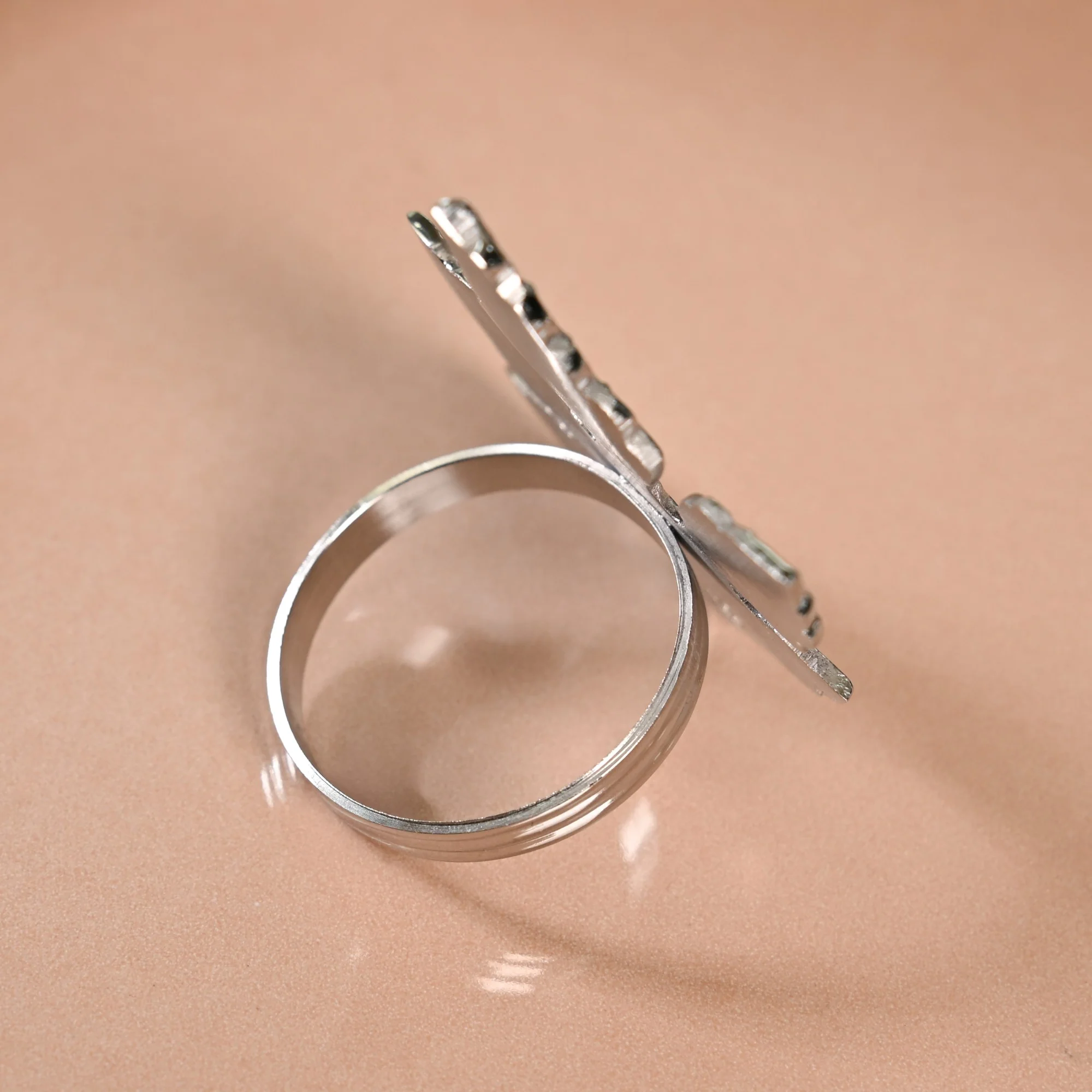 Star Napkin Ring Set Of 6 Silver - Image 6