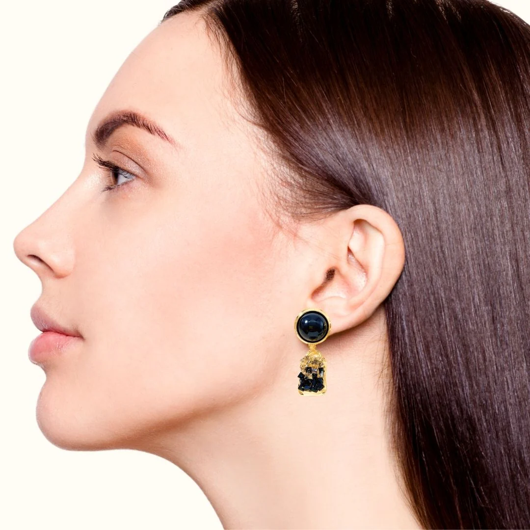 Stone Drift Dangle Earrings Black - Image 5