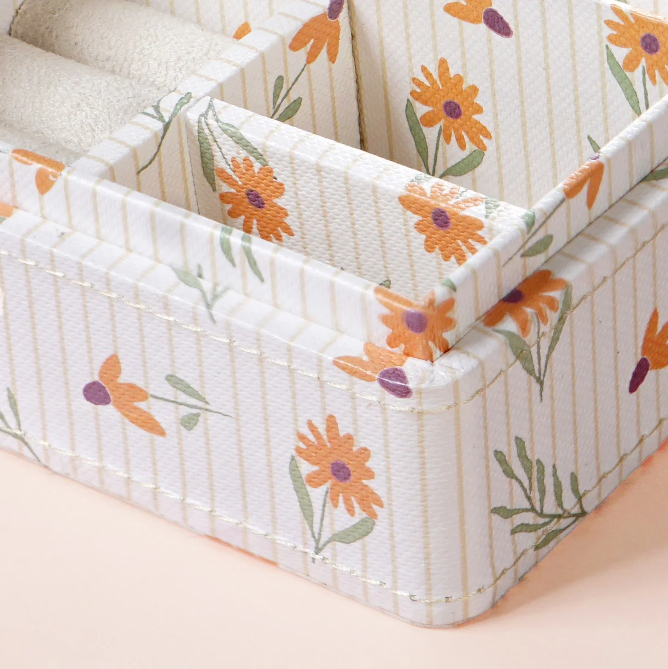 Sundaisy Portable Jewellery Box With Mirror - Image 7