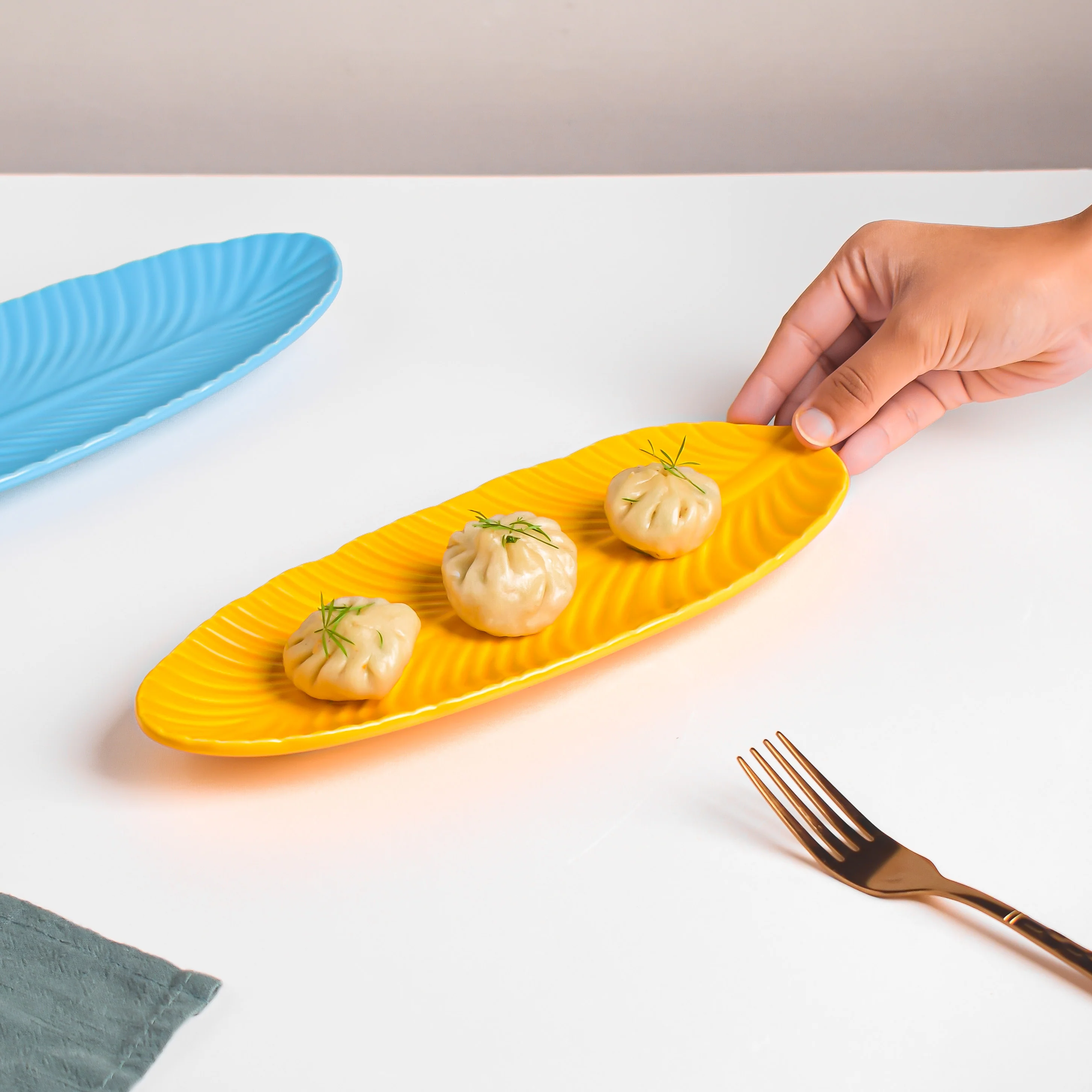 Sunny Side Up Leaf Platter - Image 2