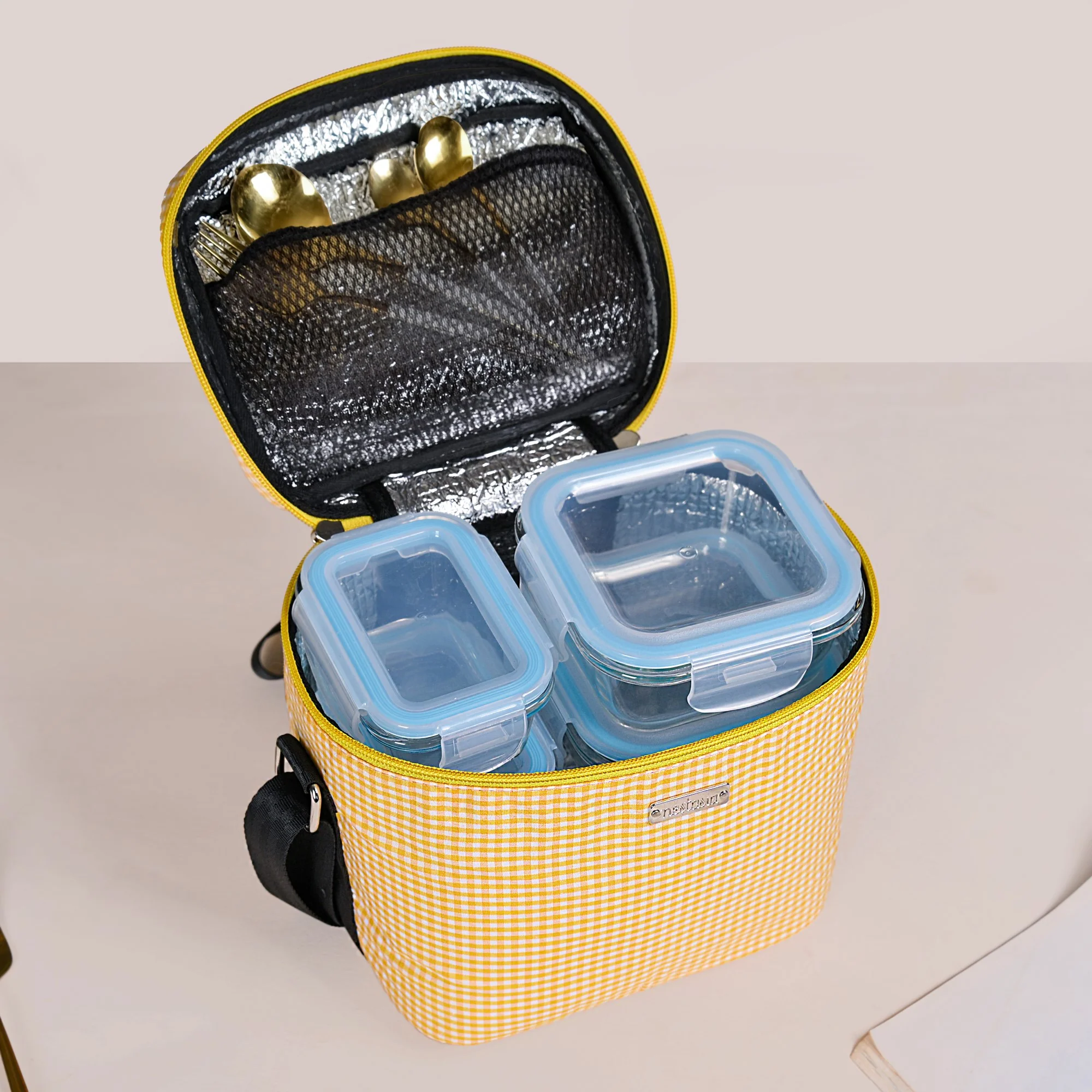 Sunshine Picnic Checked Insulated Lunch Bag - Image 3