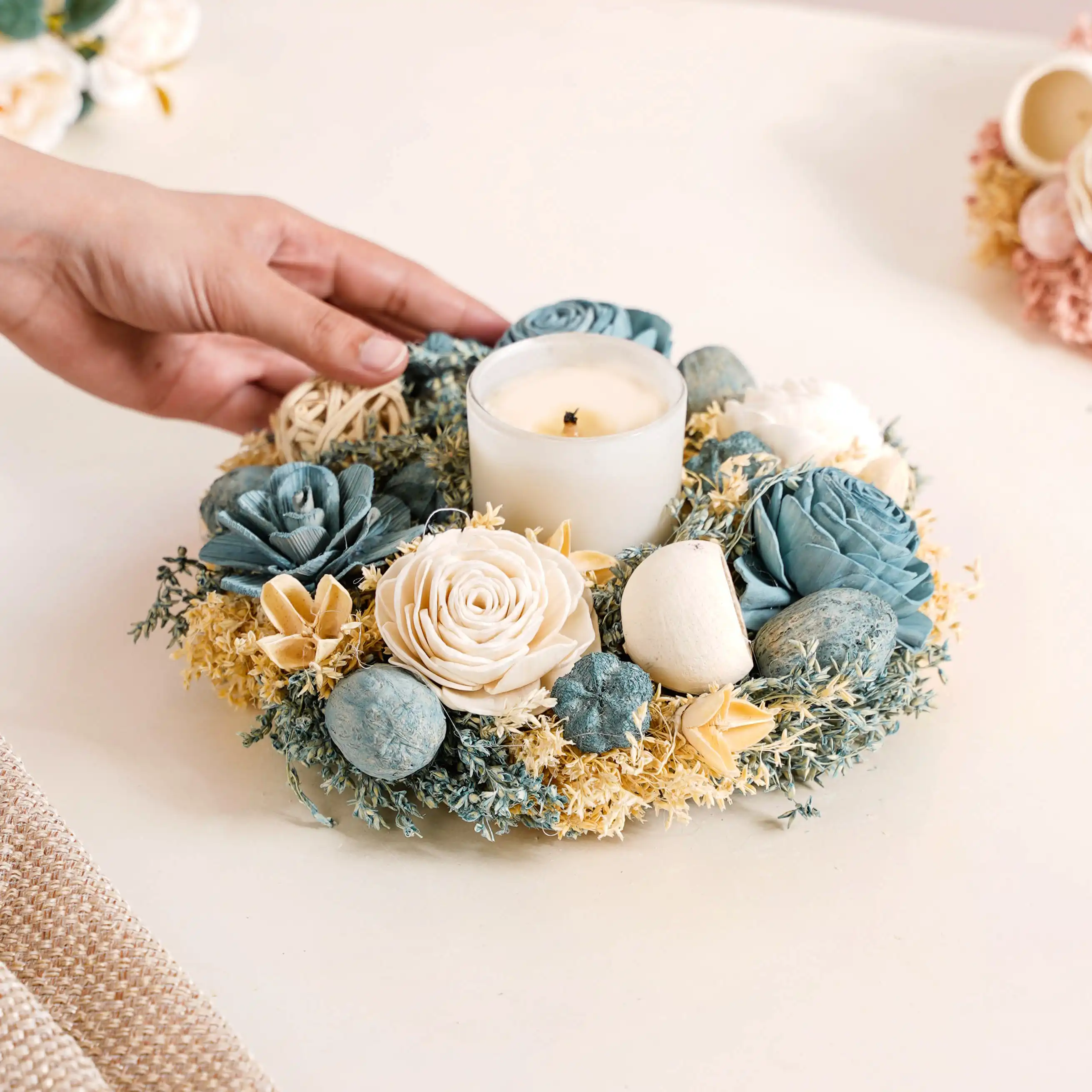 Sustainable Floral Wreath Garland Blue - Image 3