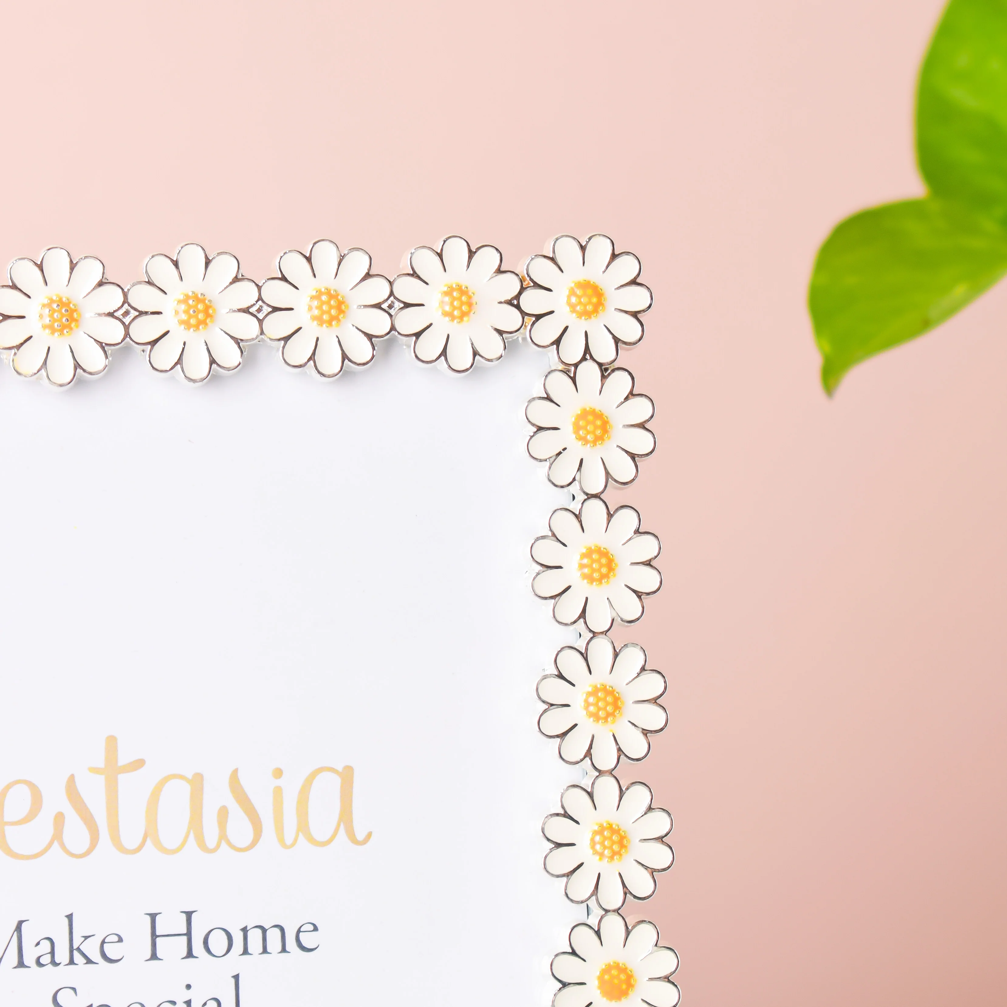Sweet Daisy Photo Frame 6.5 Inch - Image 4