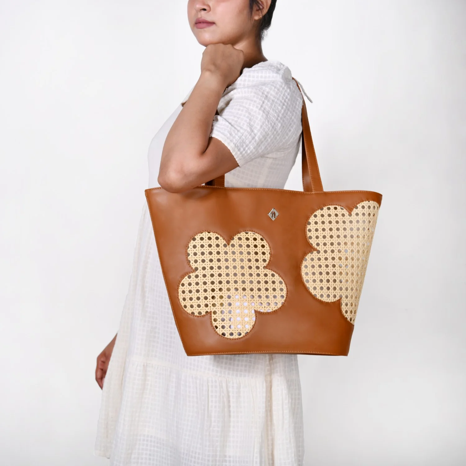 Tan Rattan Tote Bag With Back Pocket - Image 2