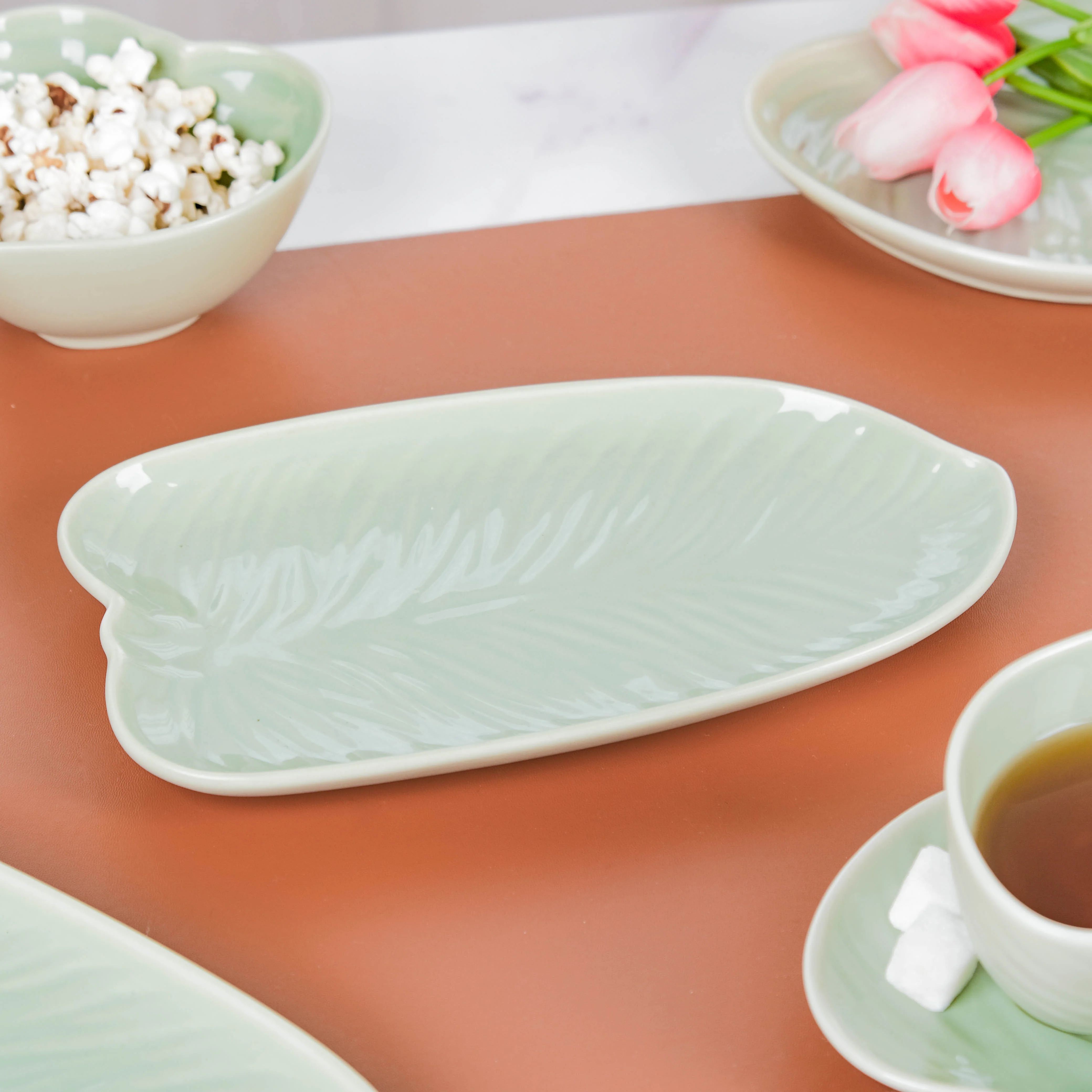 Taro Leaf Platter 10 Inch - Image 6