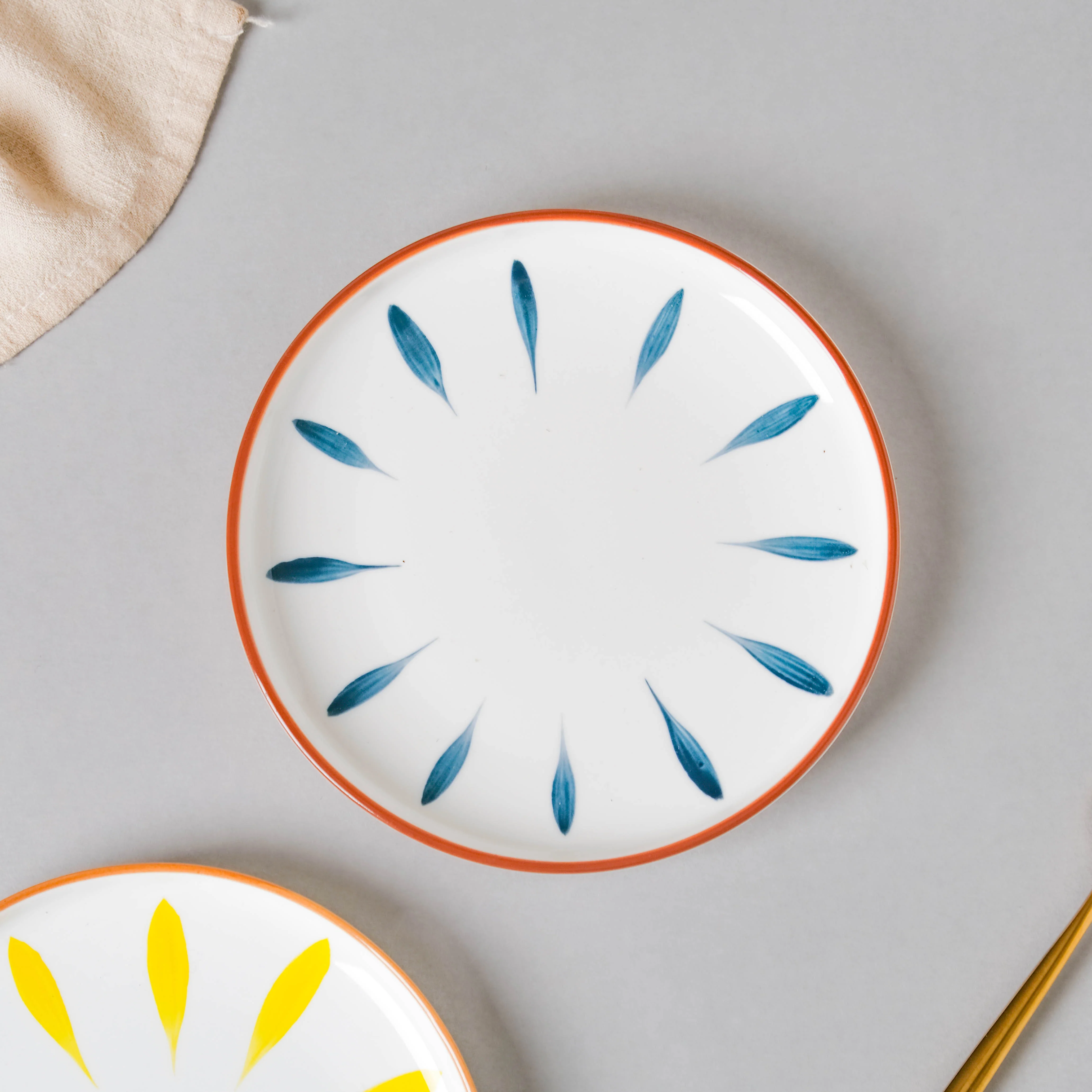 Teardrop Blue And Yellow 22 Piece Dinner Set For 6 - Image 10