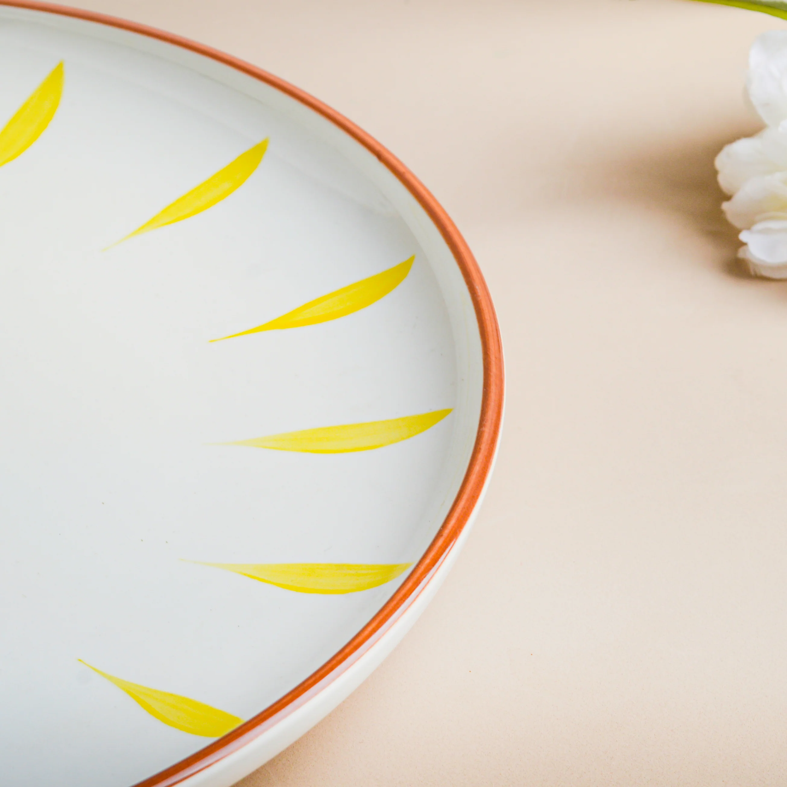 Teardrop Dinner Plate Yellow 10 Inch - Image 6