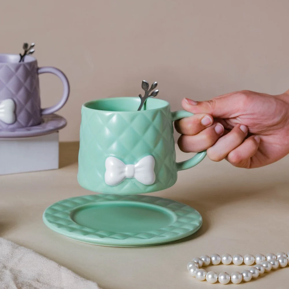 Textured Bow Cup With Plate - Image 12