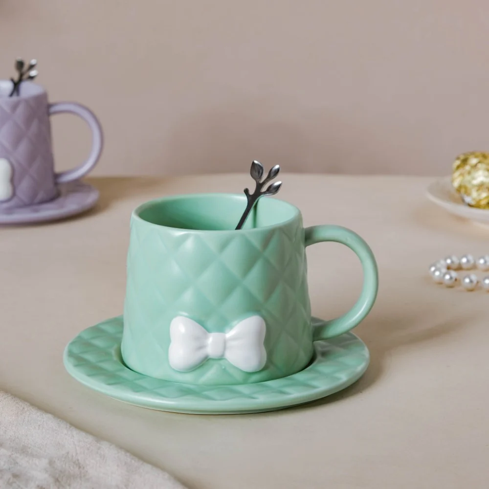 Textured Bow Cup With Plate - Image 2