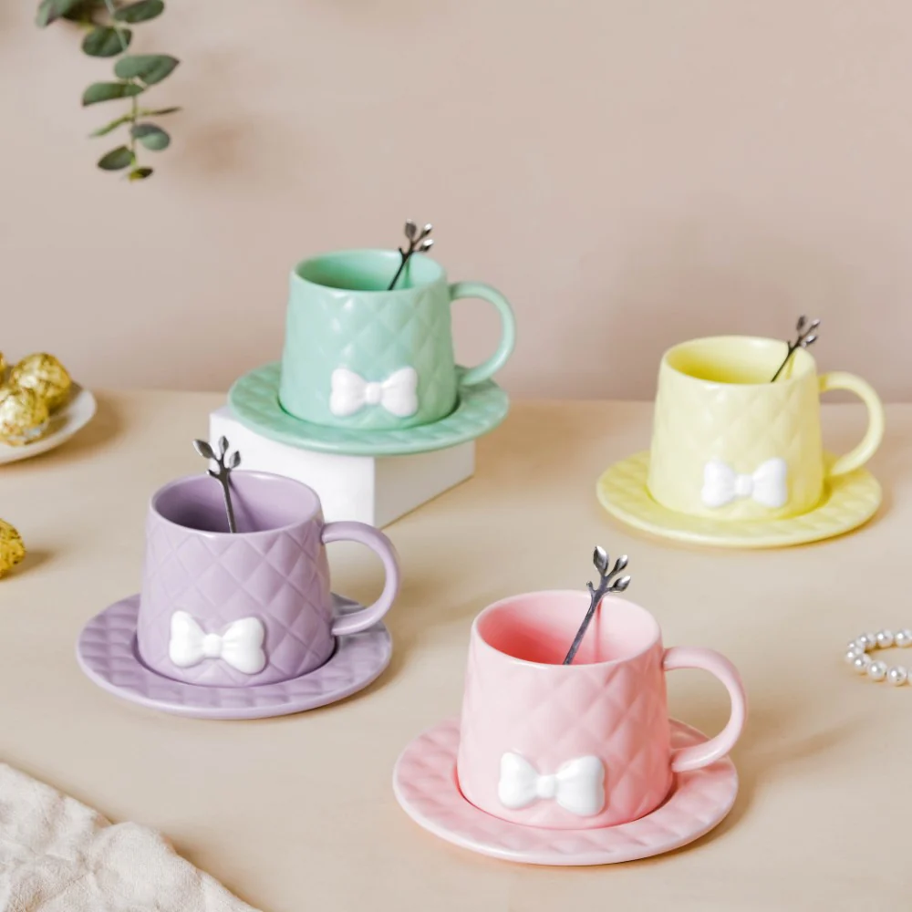 Textured Bow Cup With Plate - Image 6