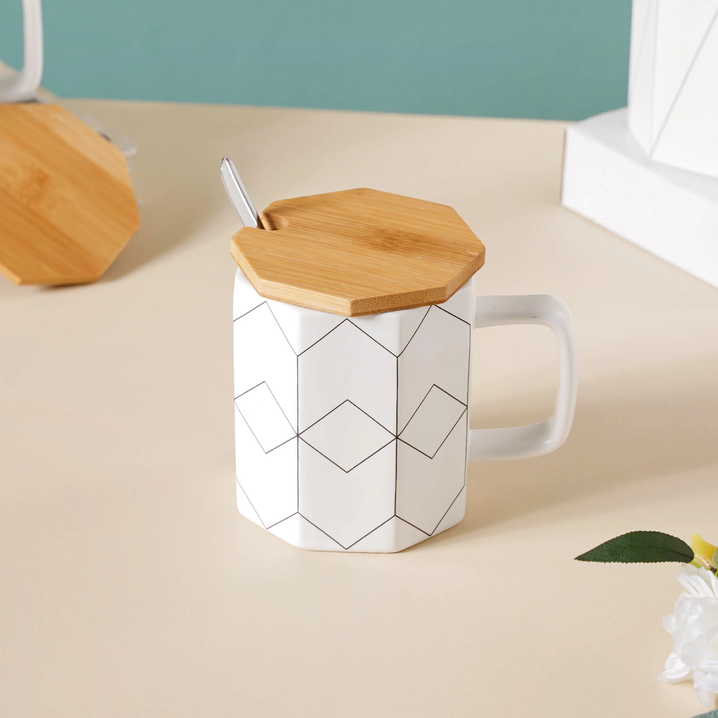 Textured Mug With Wooden Lid - Image 16