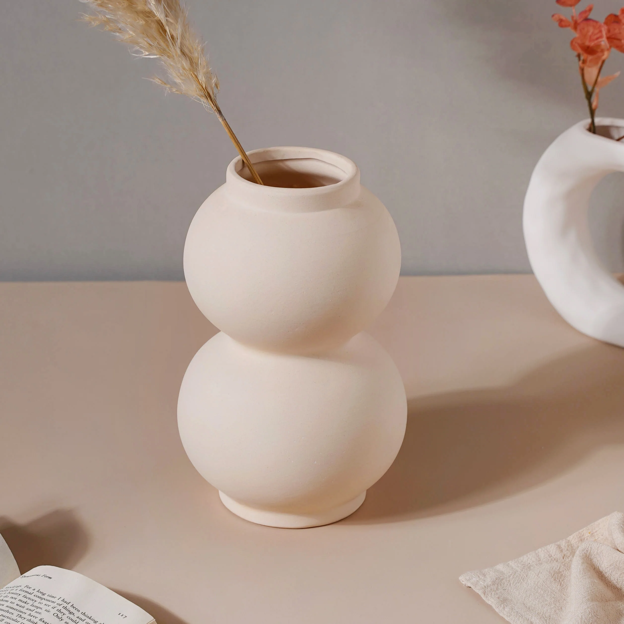 Textured White Vase - Image 4