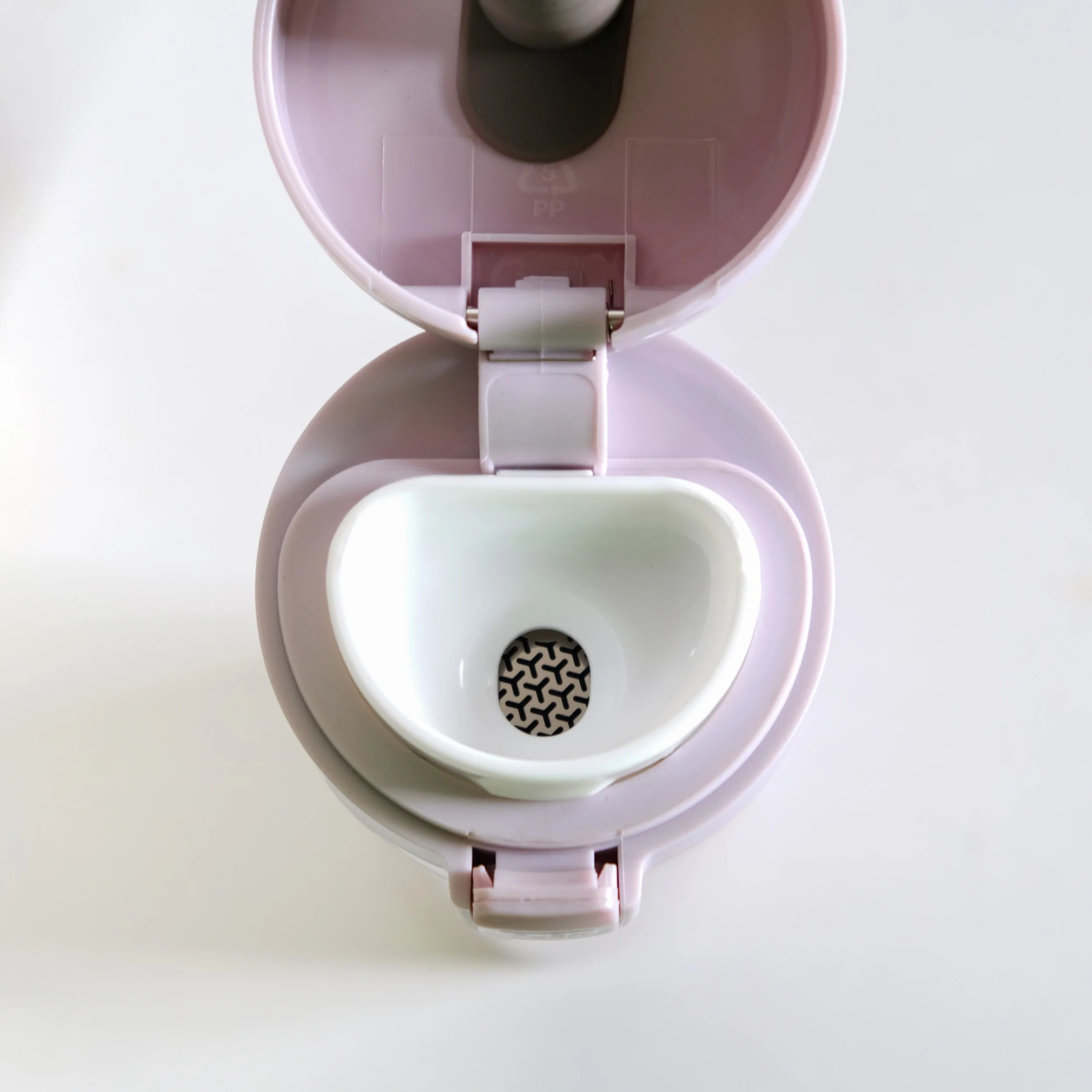Thermox Vacuum Insulated Water Bottle With Strainer Lilac Mist 450ml - Image 4