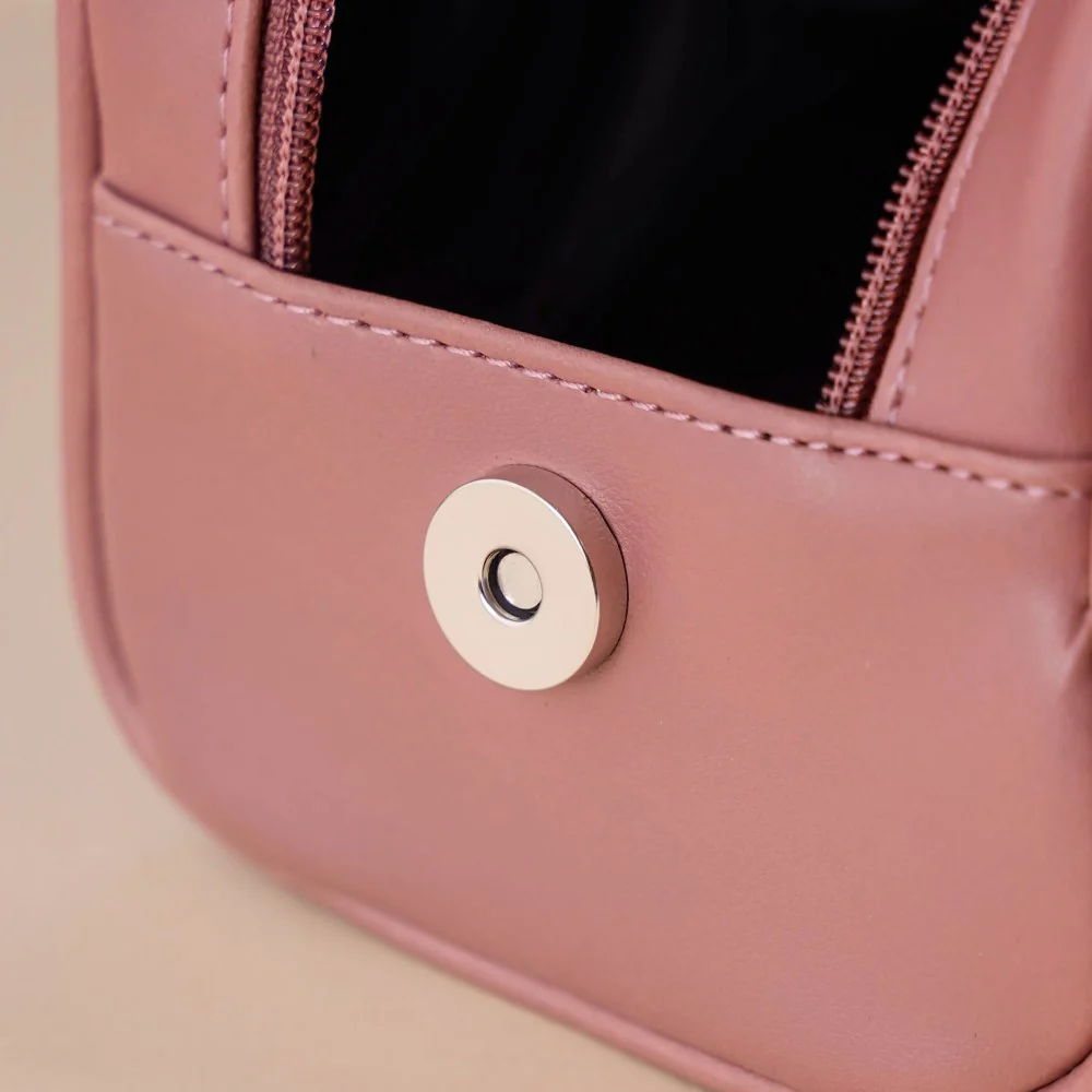 Travel And Makeup Pouch With Double Zip Pink - Image 9