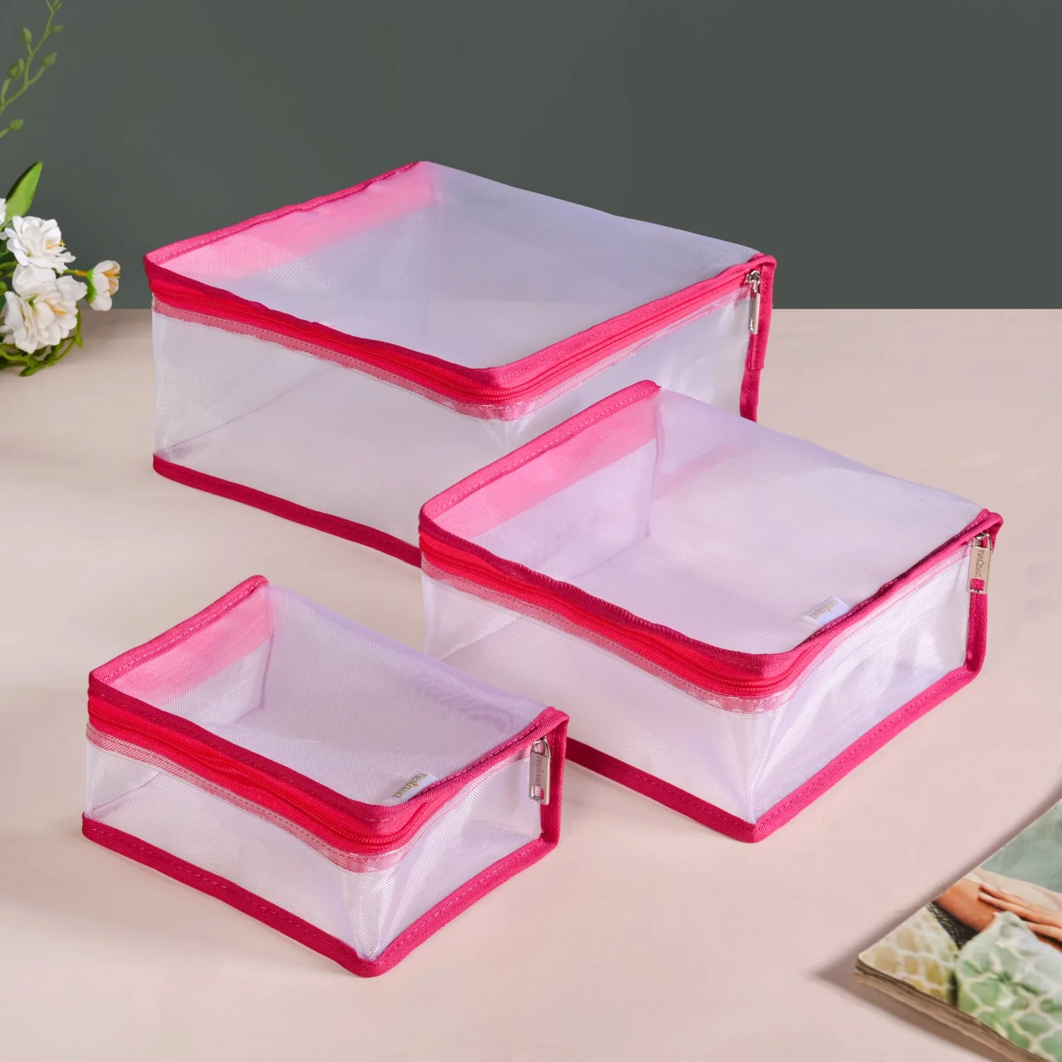 Travel Organiser Storage Bags In Pink Set Of 3 - Image 2