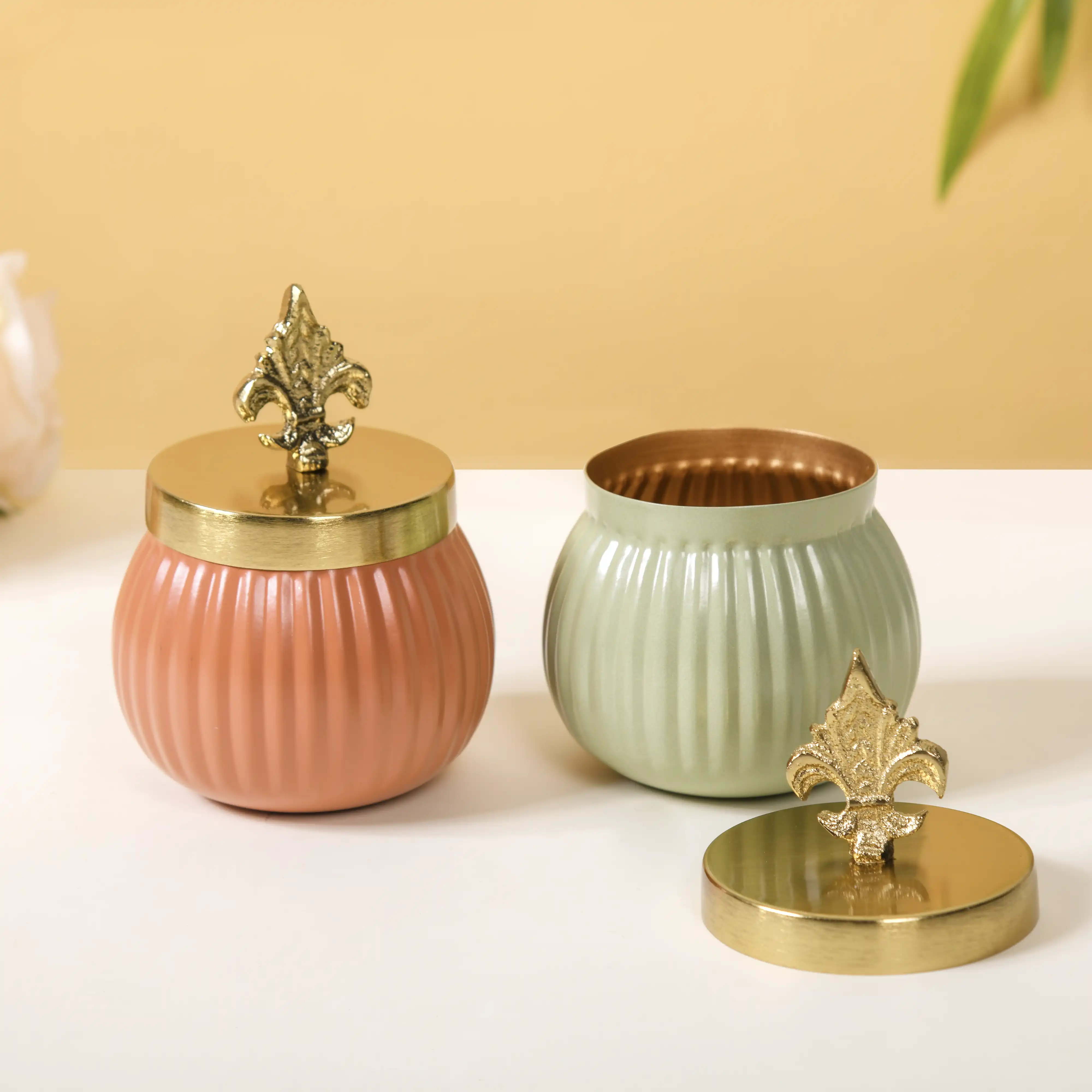 Treats Tradition Gift Hamper Set of 7 - Image 2
