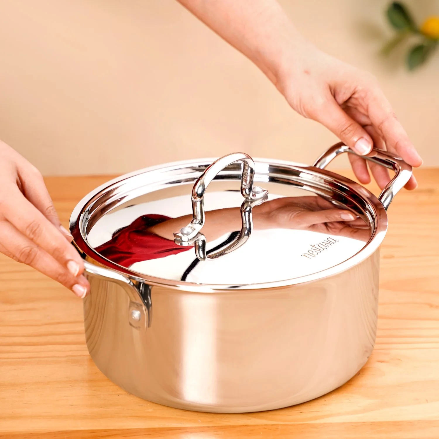 Tri Ply Stainless Steel Casserole Pot With Lid 4000ml - Image 3