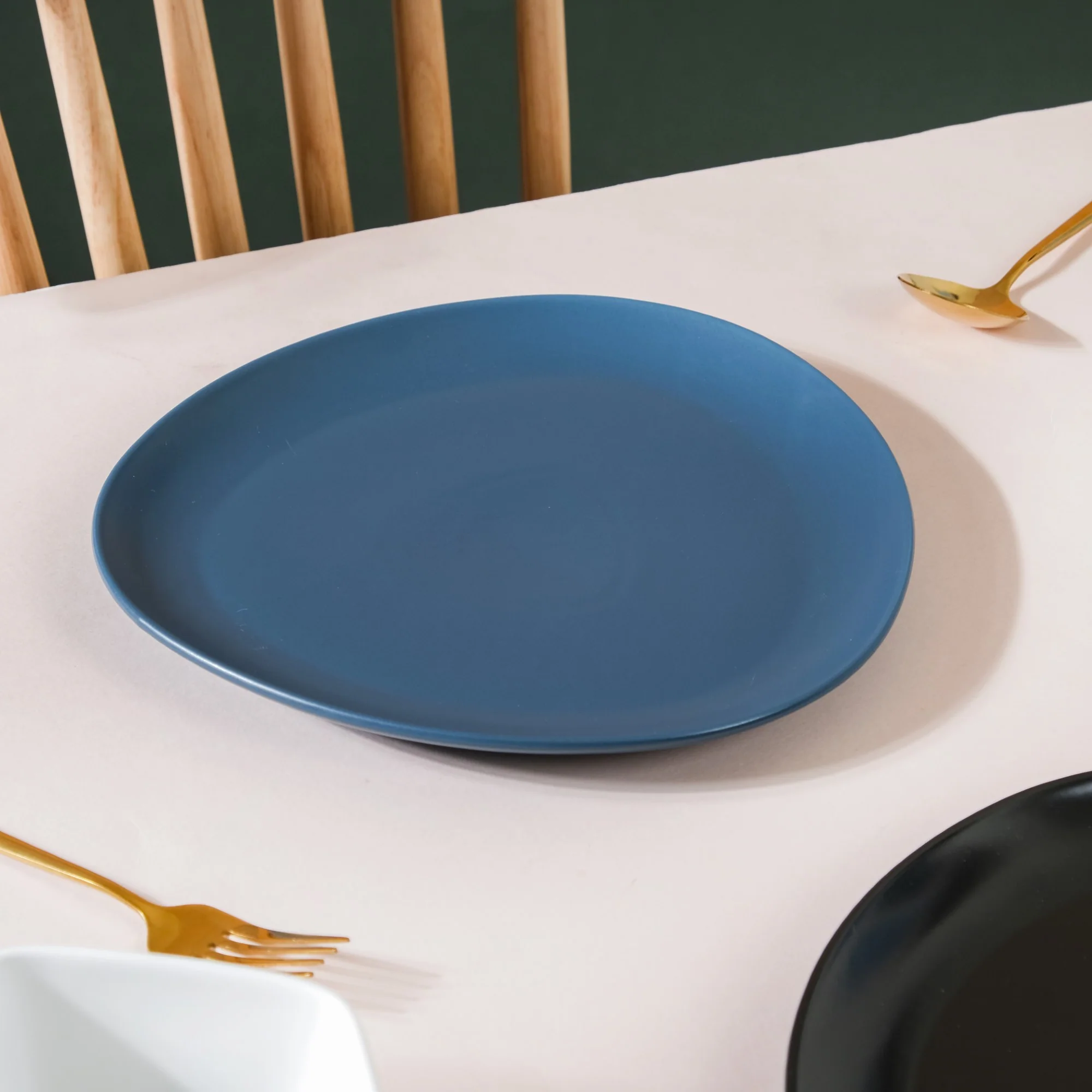 Triangle Plate - Image 6