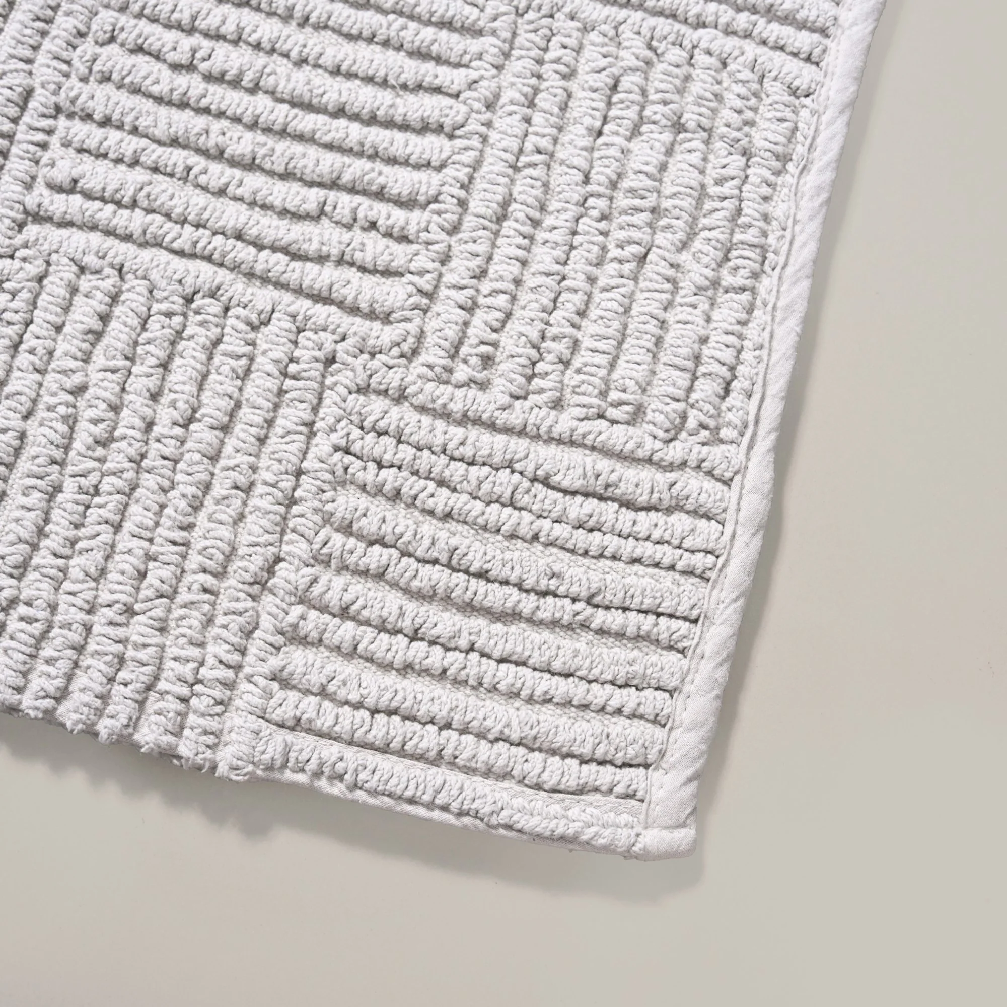 Tufted Cotton Reversible Floor Mat Light Grey 84x50cm - Image 9