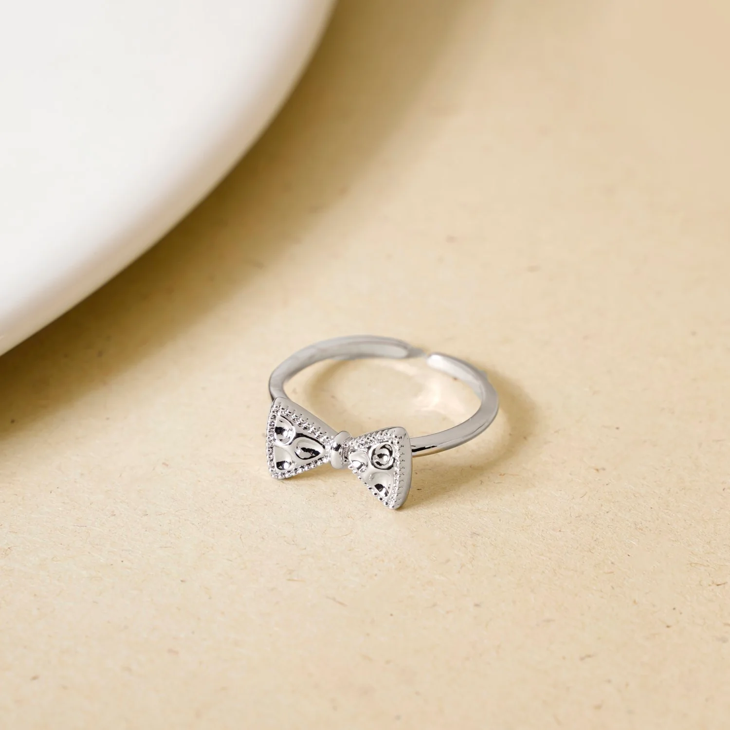 Twinkling Bow Silver Ring - Image 5