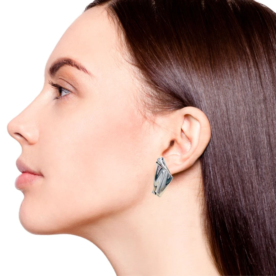 Twisted Form Drop Earrings Silver - Image 5