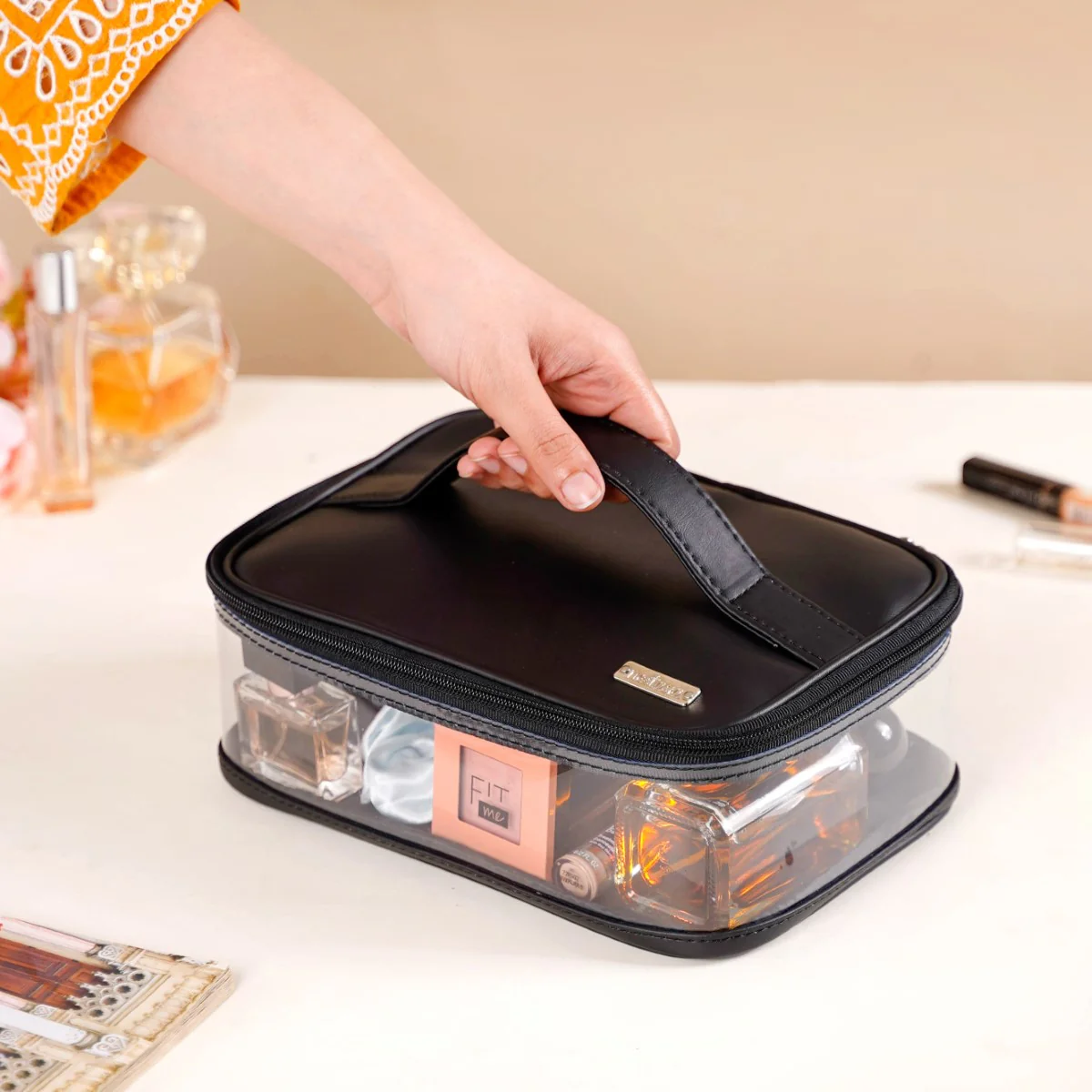 Vegan Leather Makeup Organizer Black - Image 2