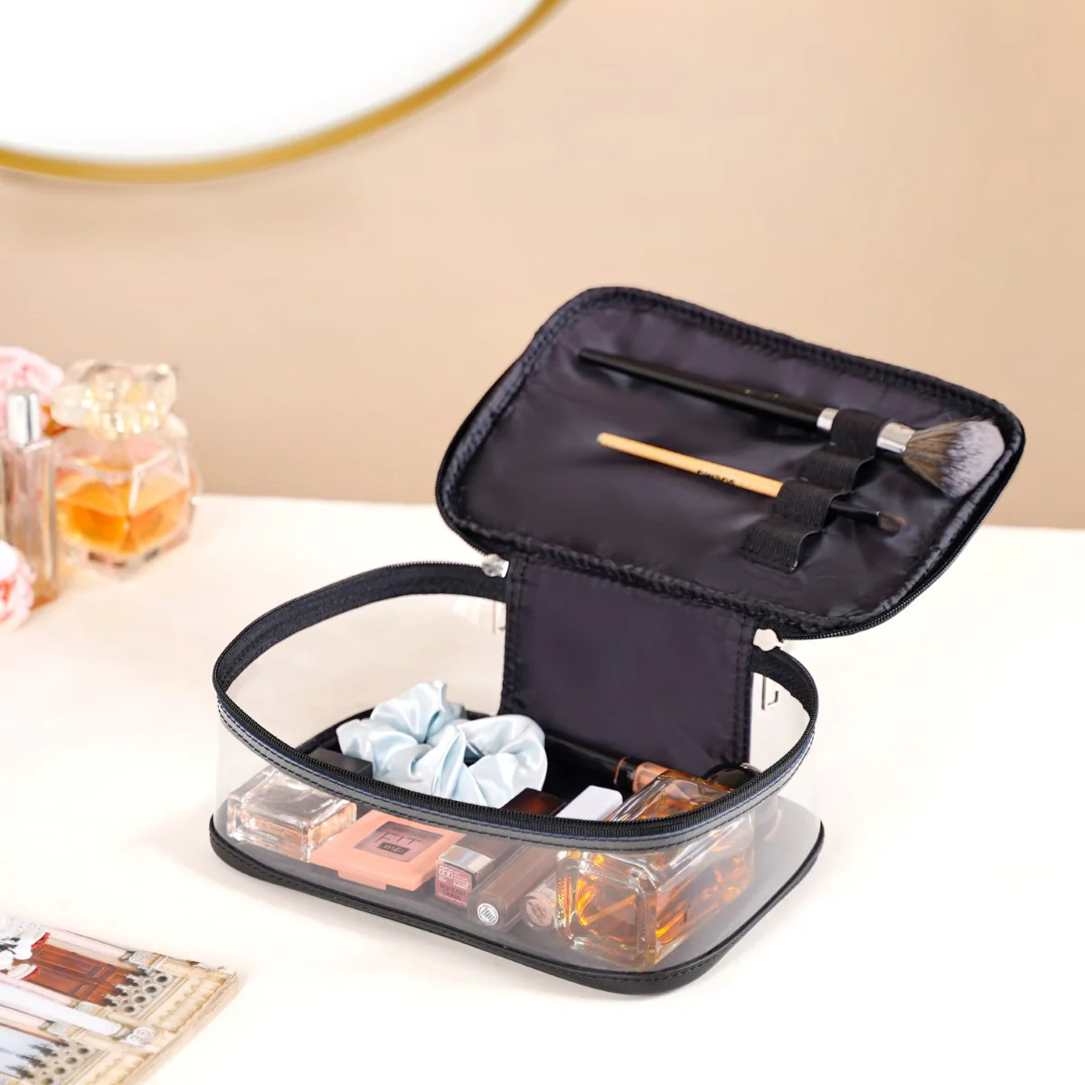Vegan Leather Makeup Organizer Black - Image 3