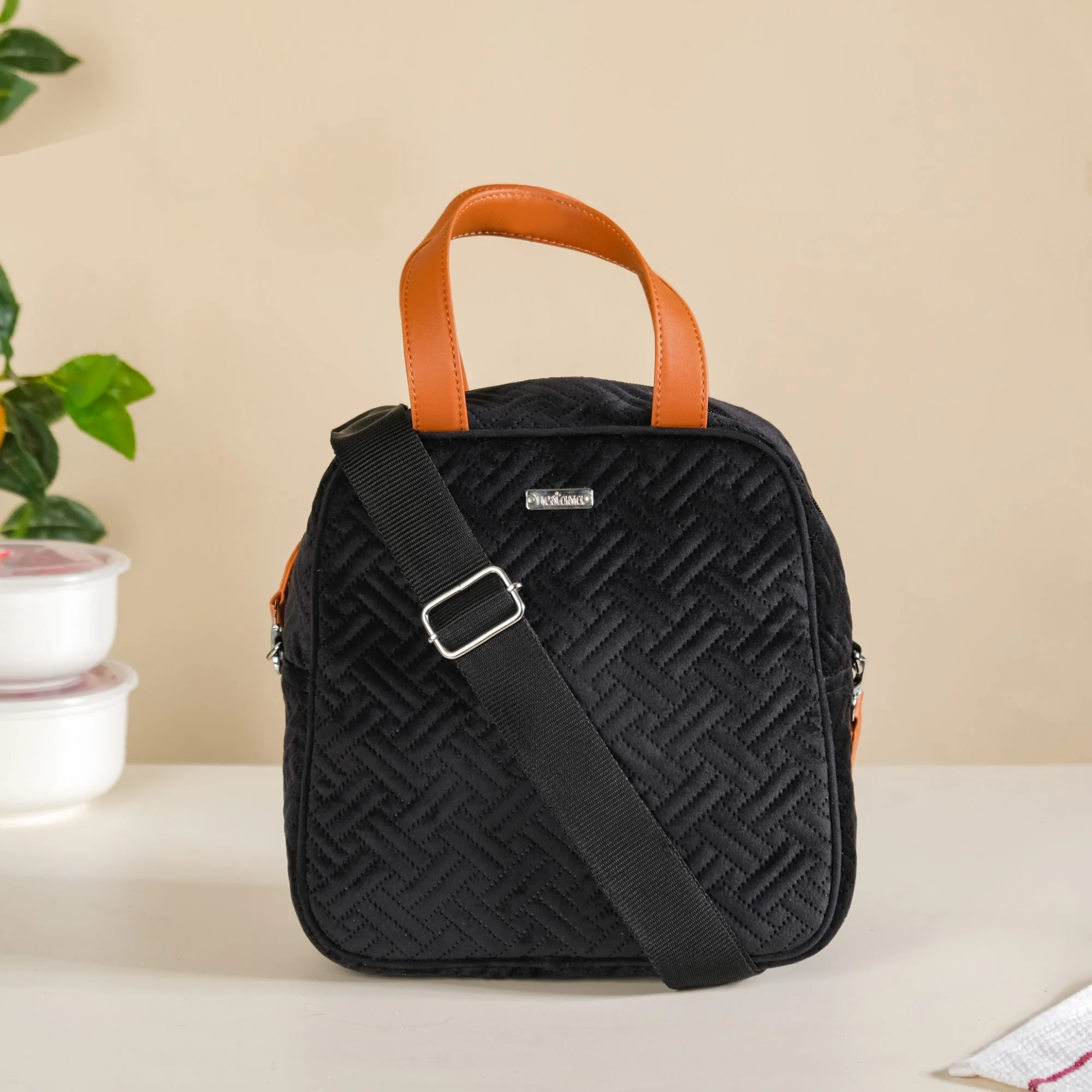Sling Velvet Thermal Insulated Lunch Bag Black - Image 7
