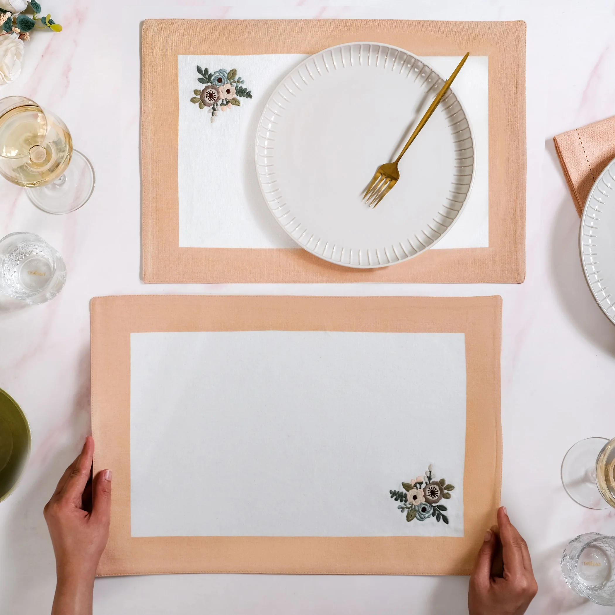 Ventosa Floral Embroidered Table Placemat Set Of 6 In Peach - Image 2