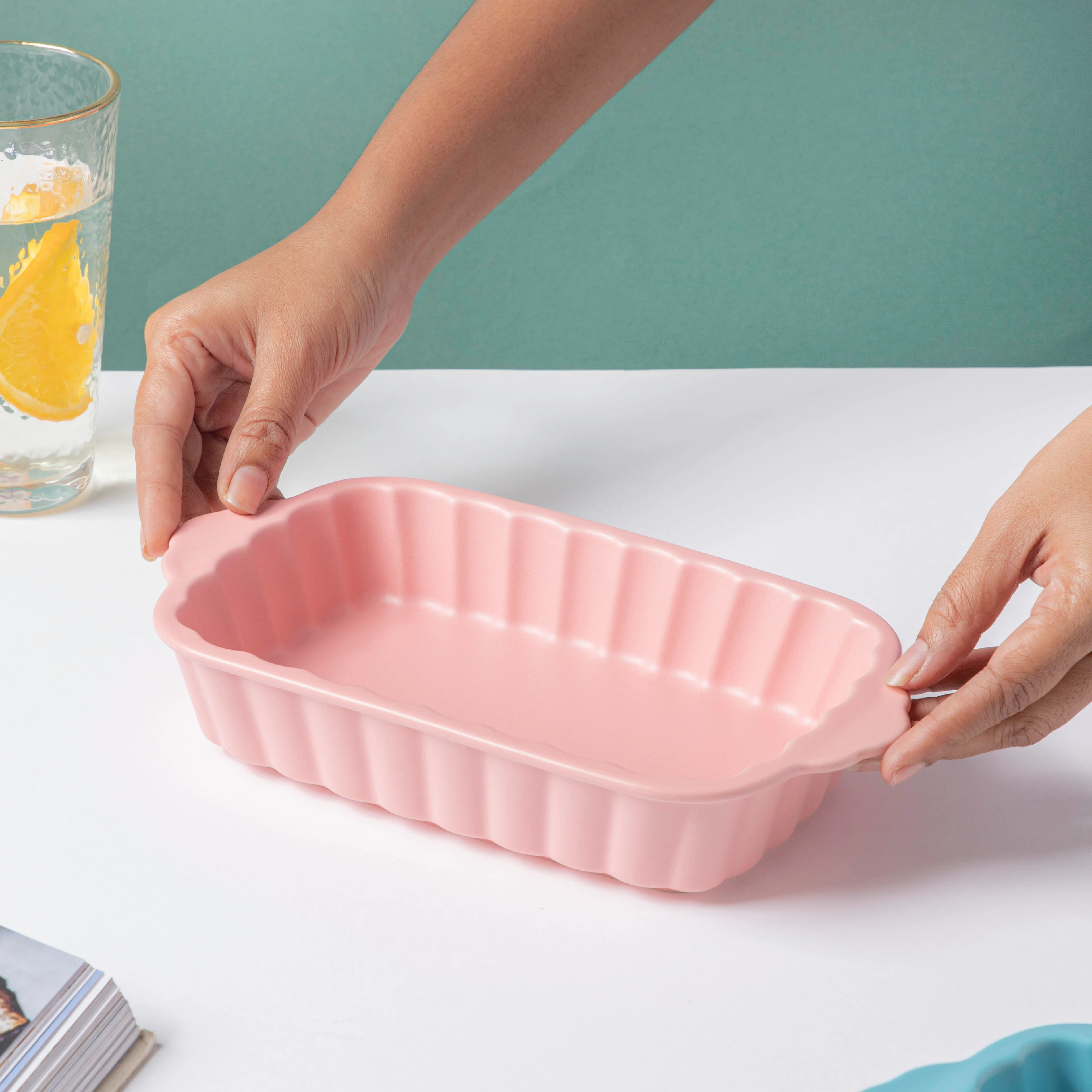 Very Berry Textured Baking Tray 7 Inch - Image 2