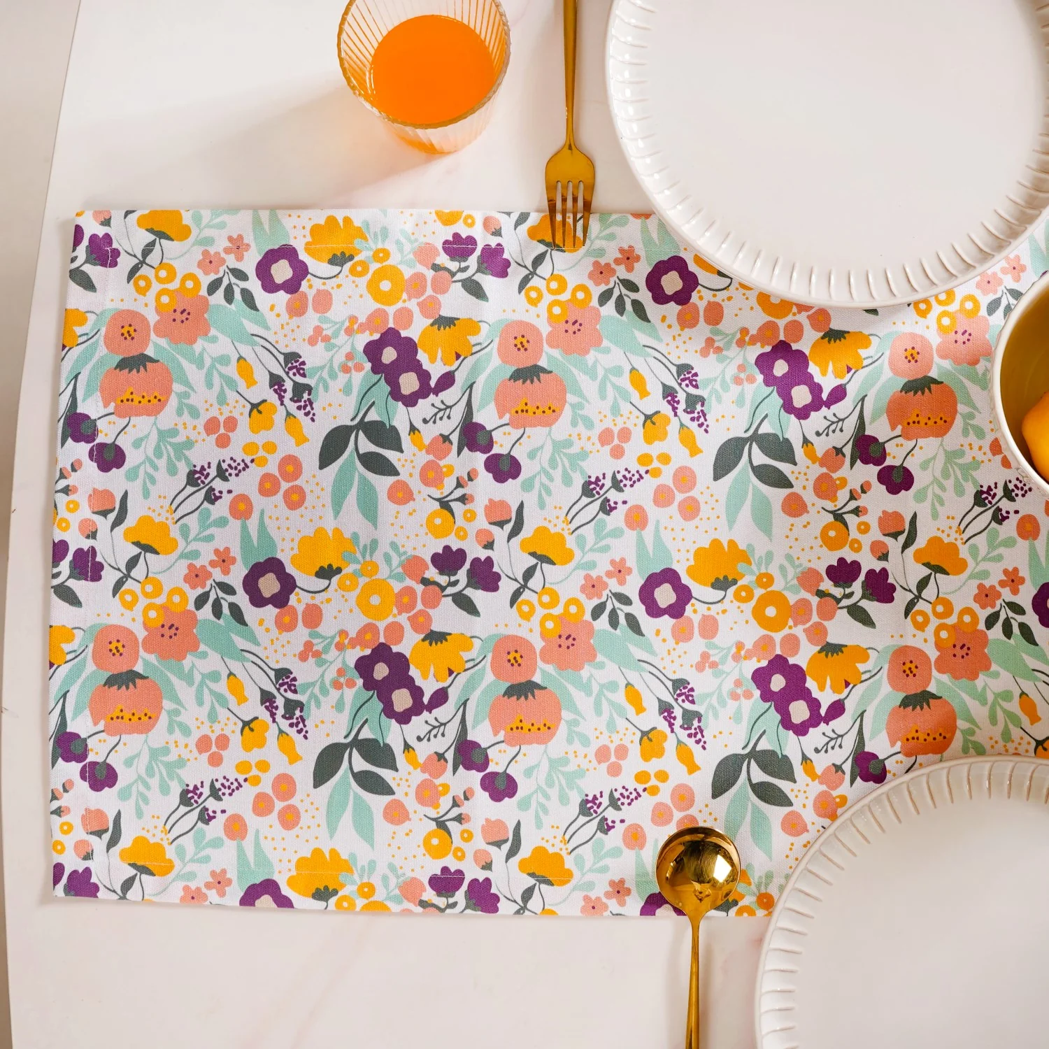 Viola Luxe Table Runner - Image 2