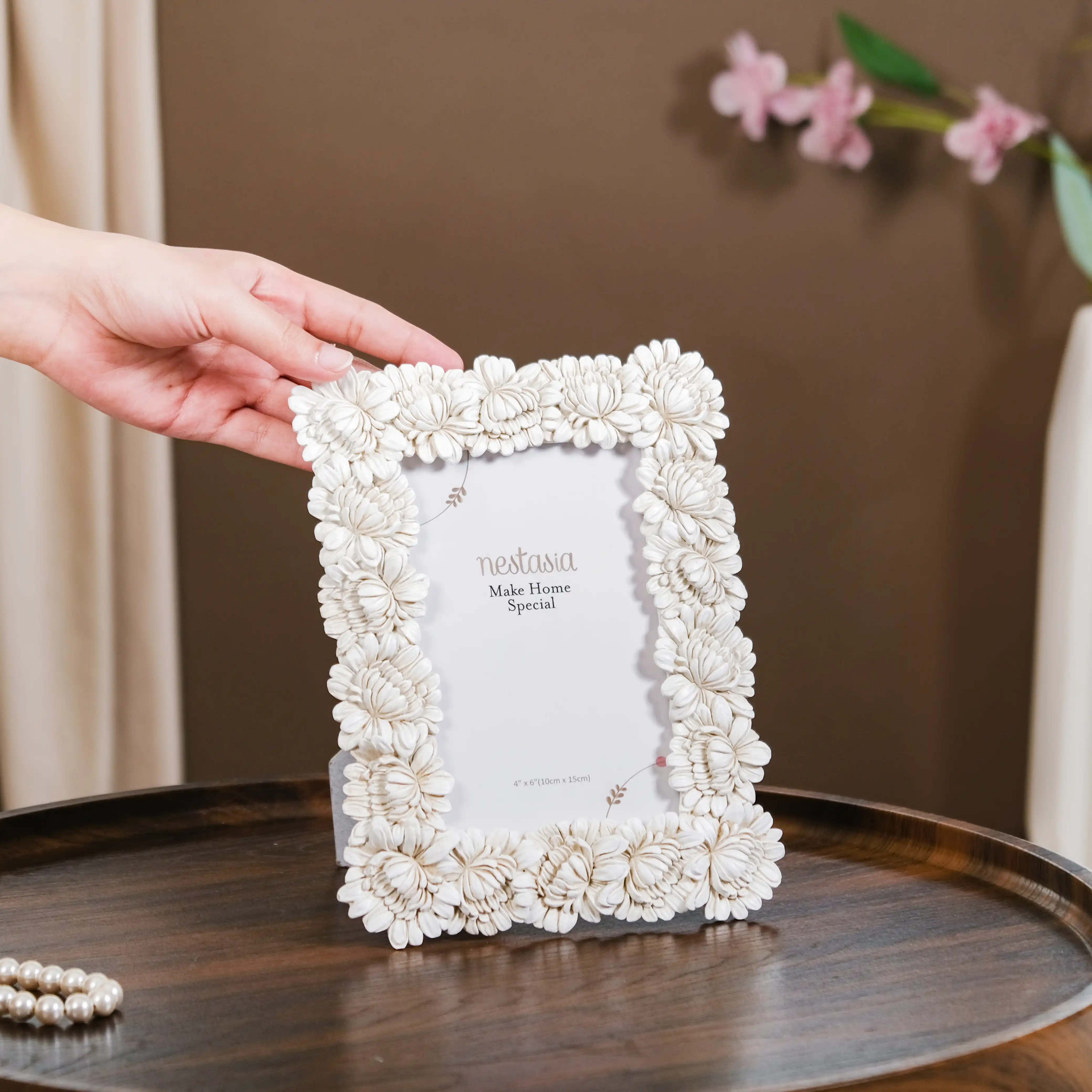 White Blooms Picture Frame Small 7.5"x7" - Image 2
