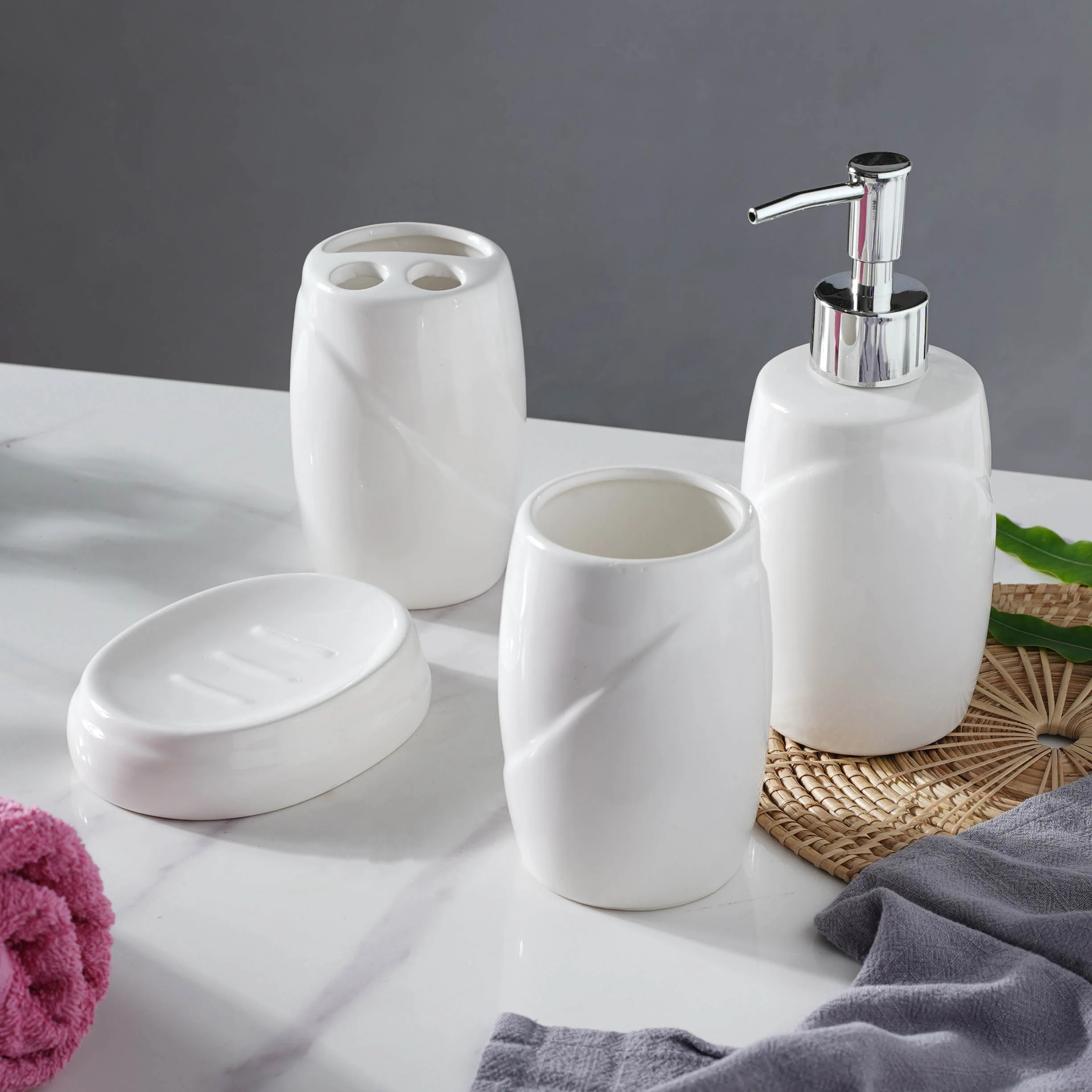 White Ceramic Bath Accessories - Image 3