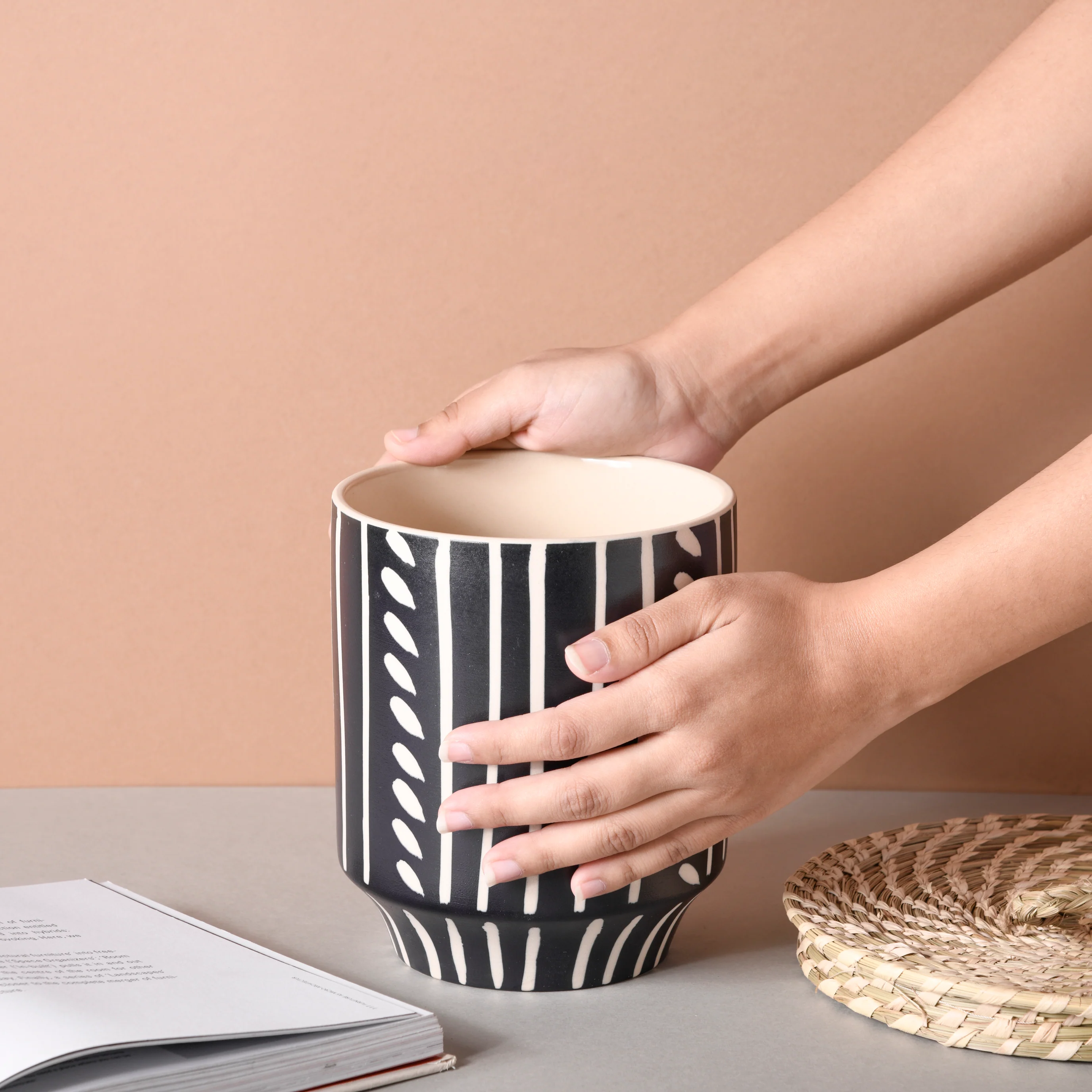 White Pattern Ceramic Pot - Image 2