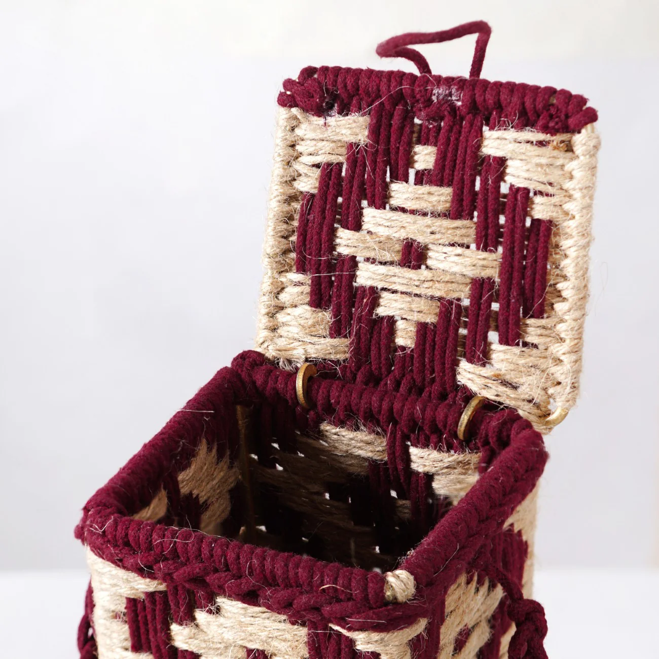 Wine Bottle Holder Handwoven Box Jute Maroon - Image 4