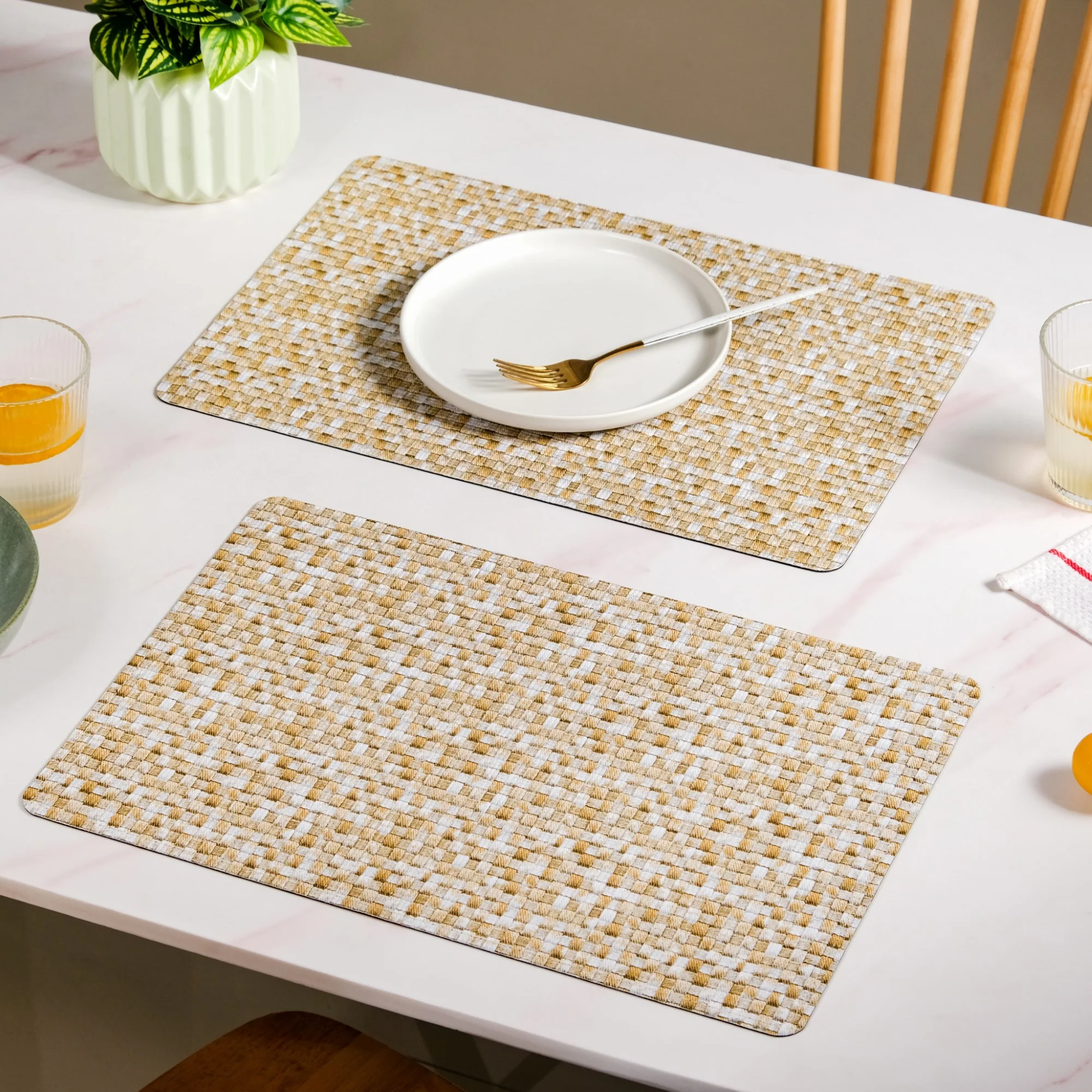 Yellow And White Intrecciato Weave Rectangular Table Mat Set Of 6 - Image 7